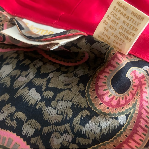 Victoria Secret VTG Gold 90s 100% Silk Paisley Rose Printed Belted Robe Kimono - Picture 3 of 16